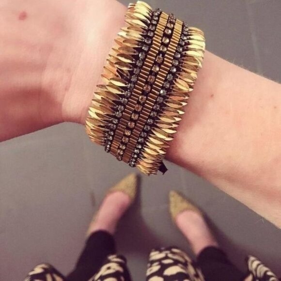 💜 Stella & Dot Pegasus Gold Statement Cuff Bracelet NIB - Picture 5 of 8